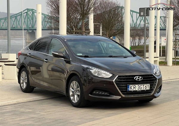 Hyundai i40 cena 57900 przebieg: 115000, rok produkcji 2018 z Stronie Śląskie małe 781
